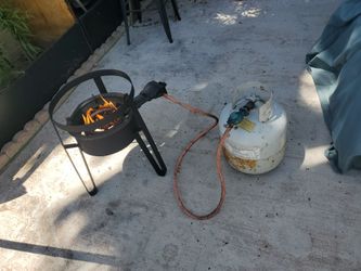 Se Vende Con Tanque Lleno 16× 22 Pulgadas De Altura $ 75