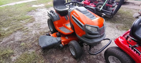 Husqvarna lawn mower 54" deck