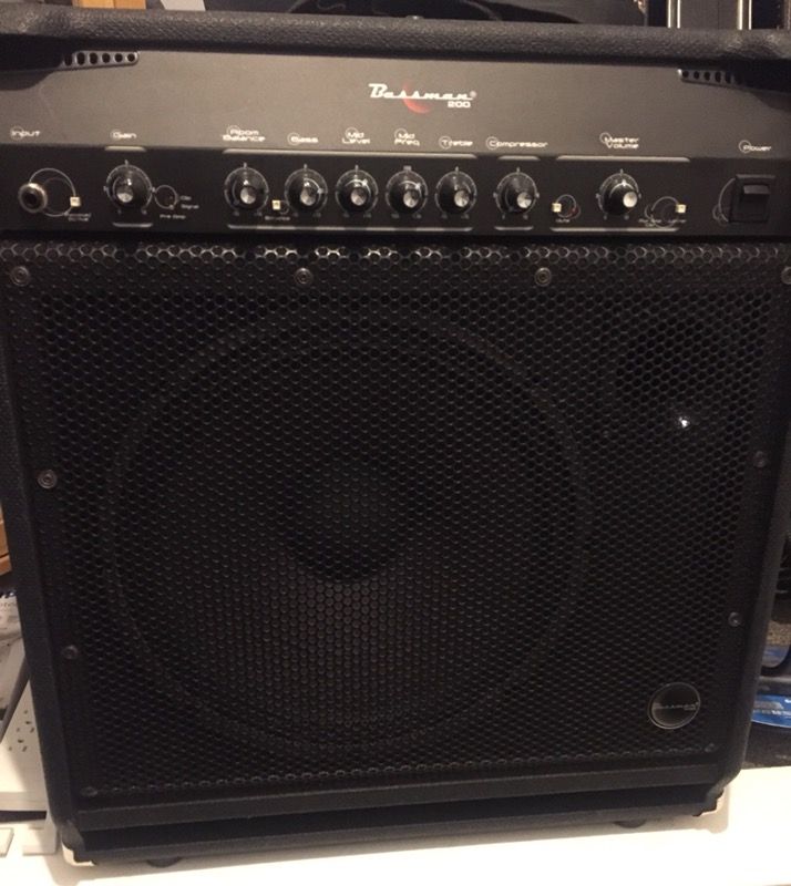 Fender Bassman 200 Pro Combo Amp