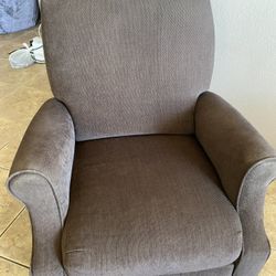 Single-Seat Couch – Great Condition!