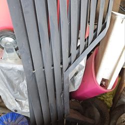 1990's Chevy 5th Wheel Tailgate 