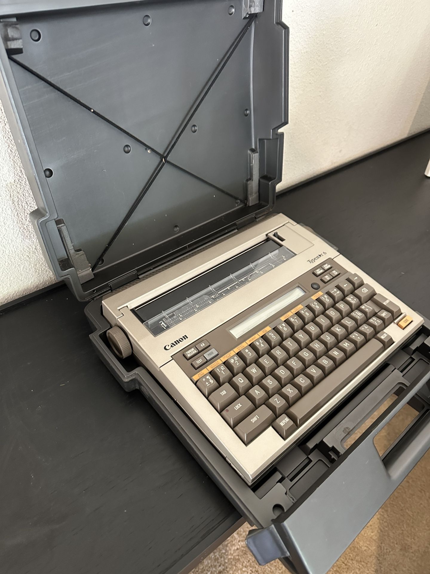 Vintage Canon Typestar 6 Electronic Typewriter with Travel Case