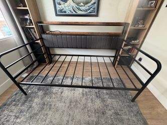 Twin day bed