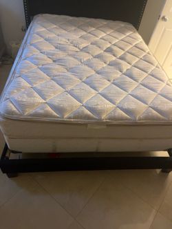 Queen mattress & box spring