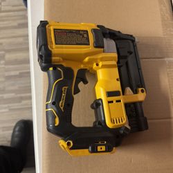 ATOMIC 20V MAX Lithium Ion Cordless 23 Gauge Pin Nailer Tool Only