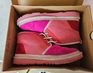 UGG Neumel Mashup Boots Womens Size 6 Pink Red Suede Chukka