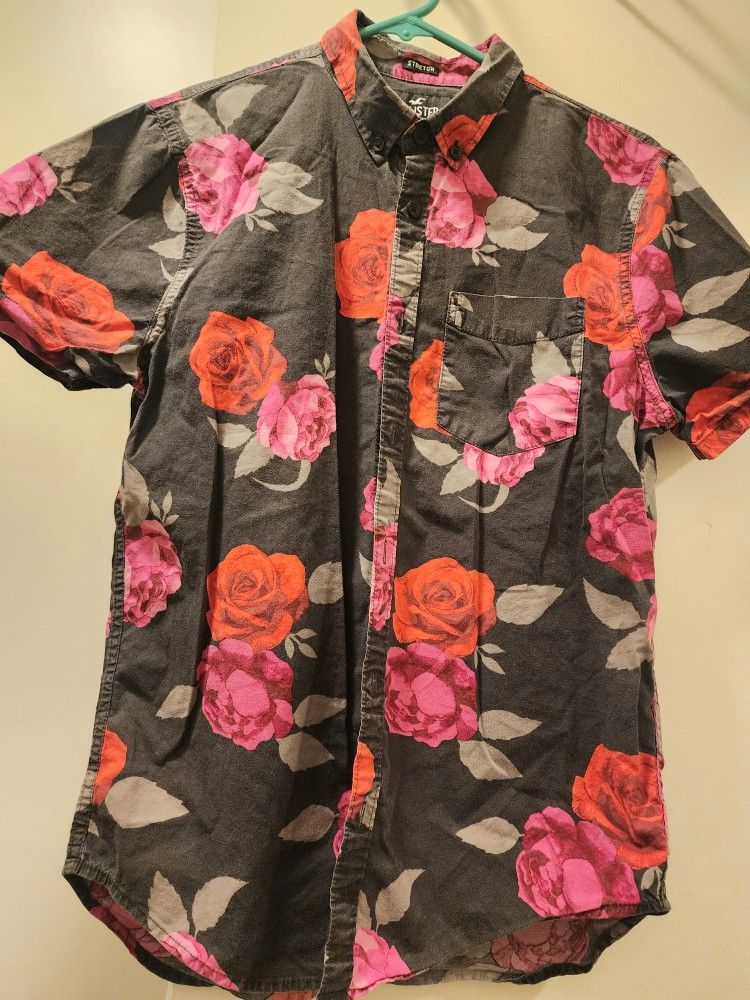 Small Hollister Soft Stretch Shirt