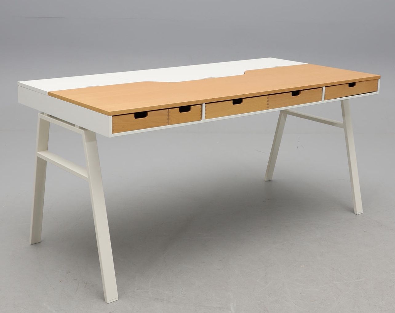 Ikea Motif / Motiv Desk And Cart