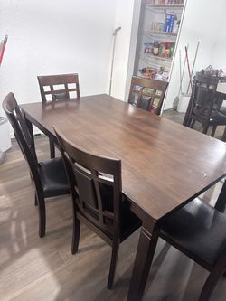 Wood Dining Table with  6 Chairs