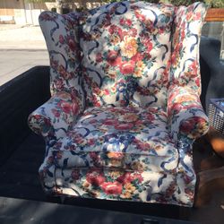 FLORAL CHAIR Wingback 