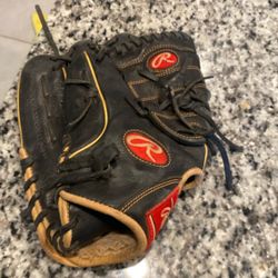 Rawlings Left Hand Throw