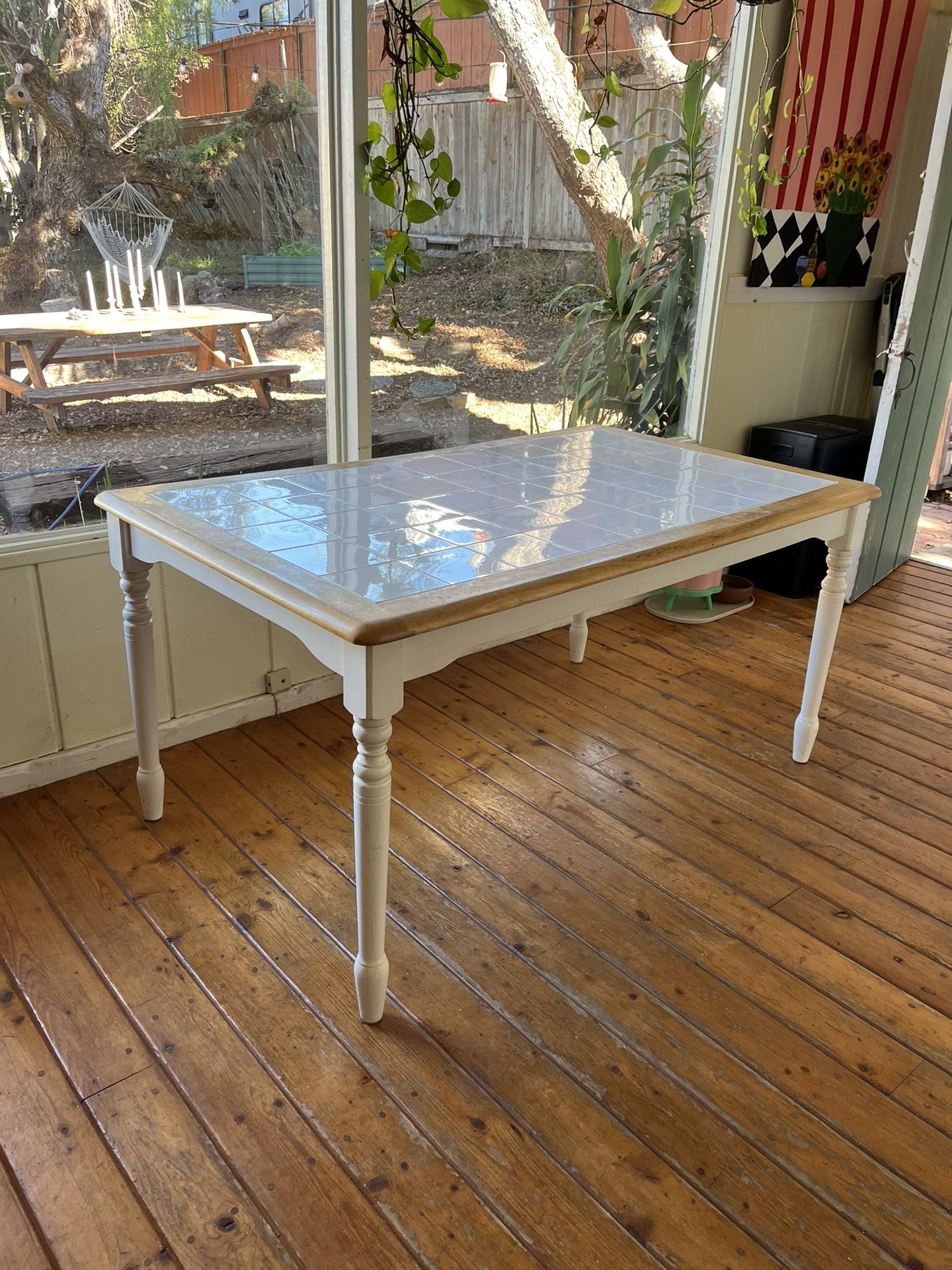 Dinning Table And 4 Chairs 