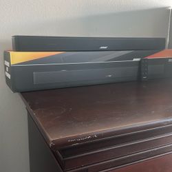 Bose soundbar And Bass Module 500
