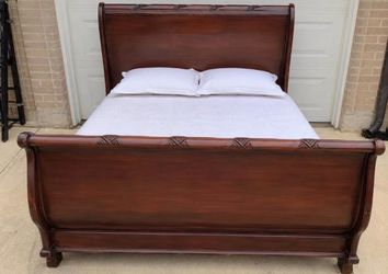 Vintage Solid Wood Queen Sleigh Bed with Hand Carved Details