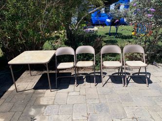 Vintage Samsonite card table and chairs