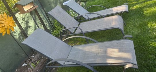 Lounge chair