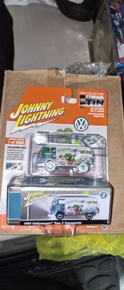 Johnny Lightning White Lightning VW Type 2 bus