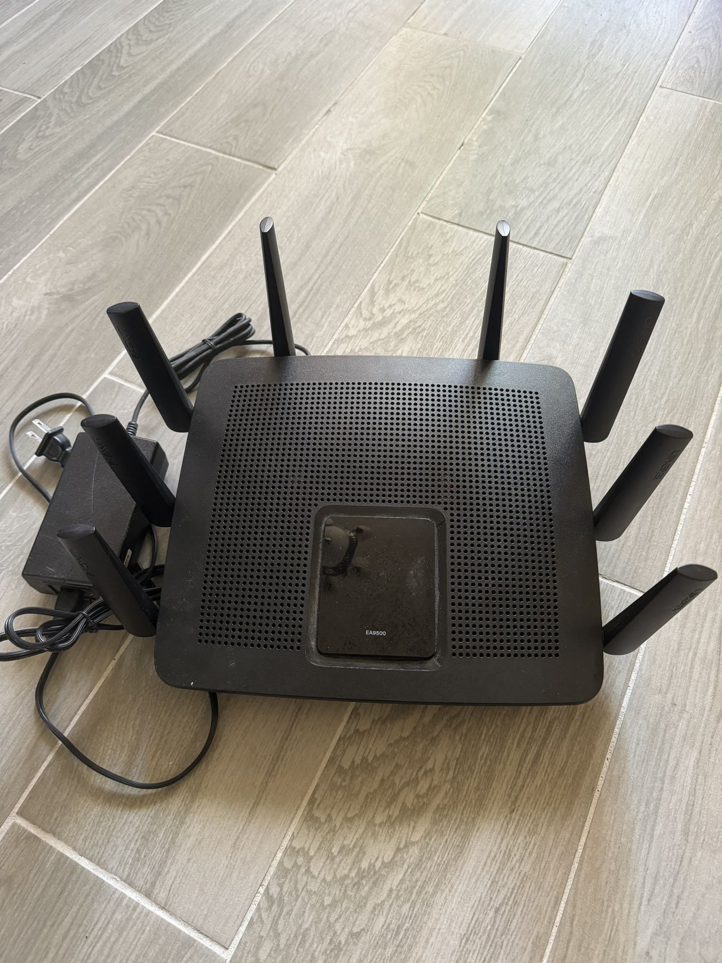 Linksys EA9500 Wireless Router 