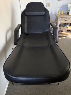 Massage or facial table