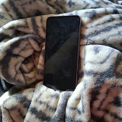 Samsung locked sell as is 100$