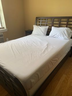 Queen Size Bed frame/Headboard/Footboard in Brown
