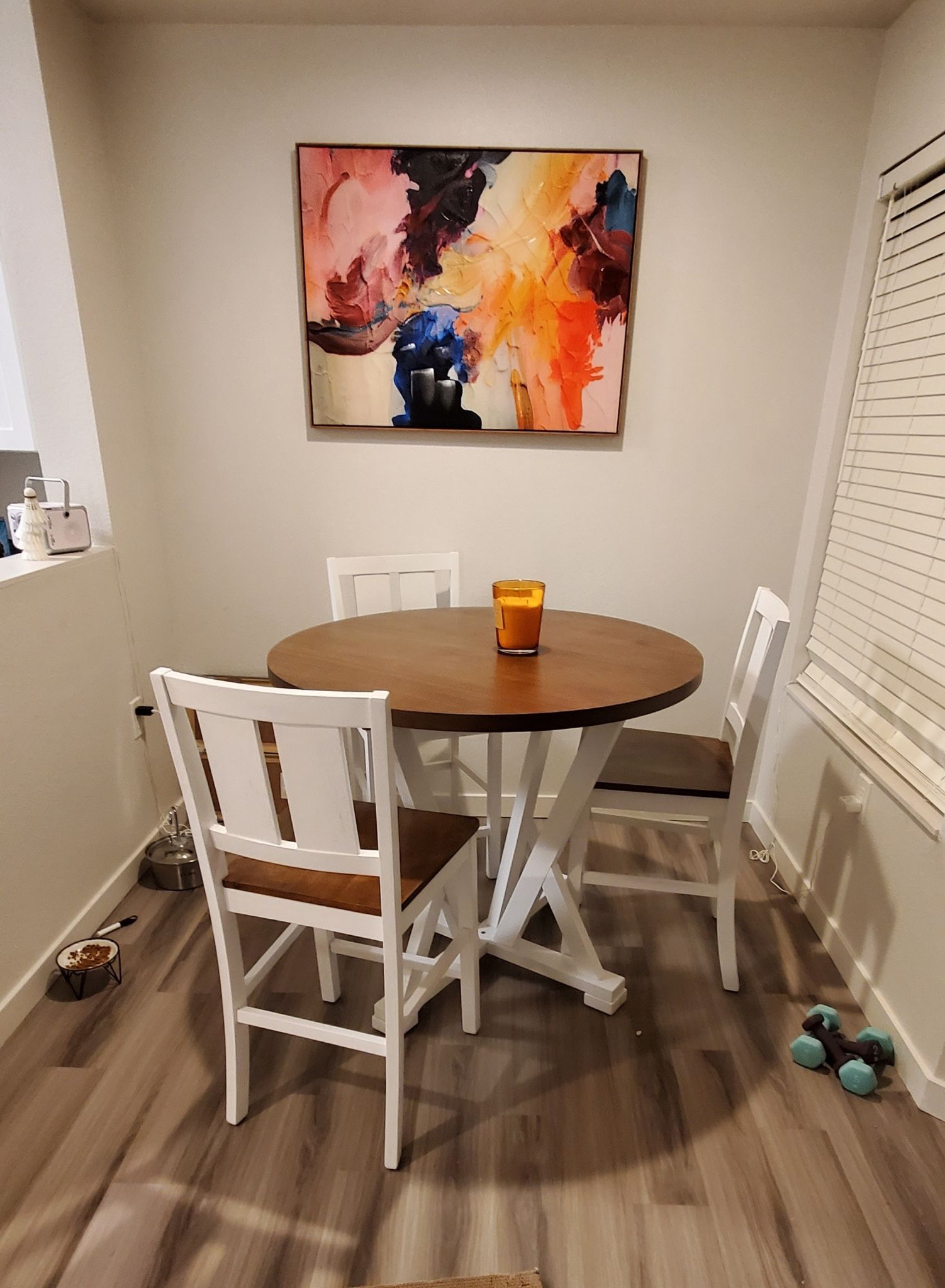 Cute - Dining Table - White And Wood