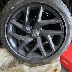 Land Rover  SVR 22 ORIGINAL WHEELS TIRES 