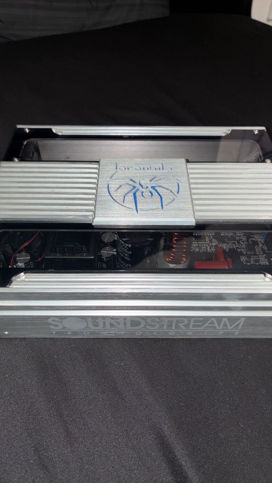 SOUNDSTREAM Tarantula 18,000 watt amplifier