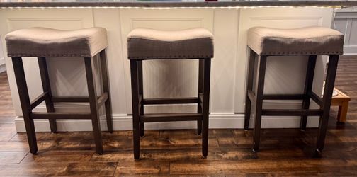 Set of 3 Elegant Upholstered Bar / Counter Stools – Excellent Condition