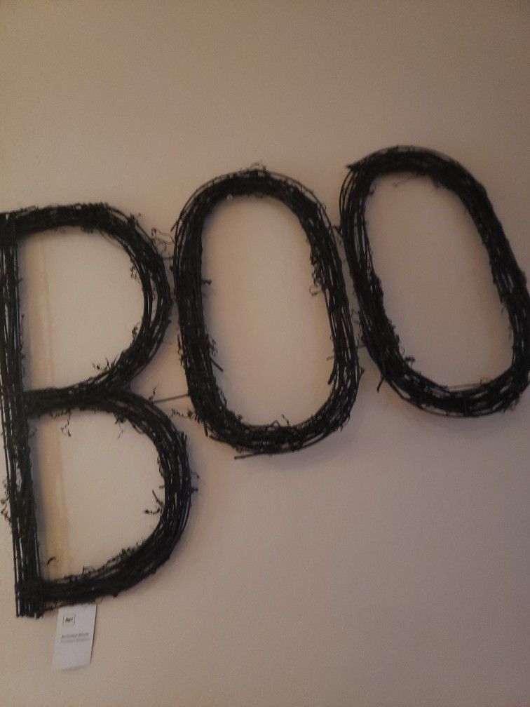 Halloween BOO Black Pier 1 IMPORTS Halloween Wreath