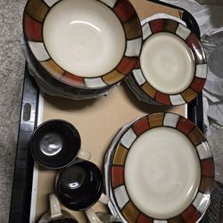 Dinnerware Set 16 Pcs.