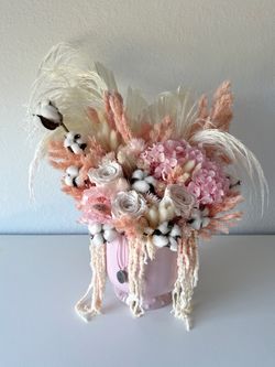 Interior Decor Arrangement 