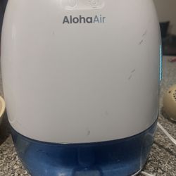 Dehumidifiers for Home, 34 oz Small Dehumidifier for Room, Quiet Dehumidifiers for Bathroom, Bedroom, RV, Closet with Auto Shut Off, 7 Colors Night Li