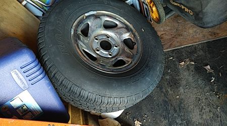 Car tire