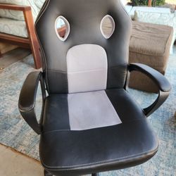 Computer/ Gaming Chair 
