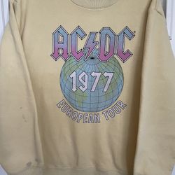 Women’s Large AC/DC Sweatshirt 1977 European Tour. Made By Vinyl Icons. 