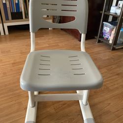 Adjustable Small Kid Chair From Up To 12.6 To 17.3 Inches In Chair Height And 57.0 To 67.0 Inches In Body Height 