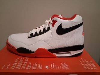 MEN'S NIKE FLIGHT LEGACY SIZE 12 NEW