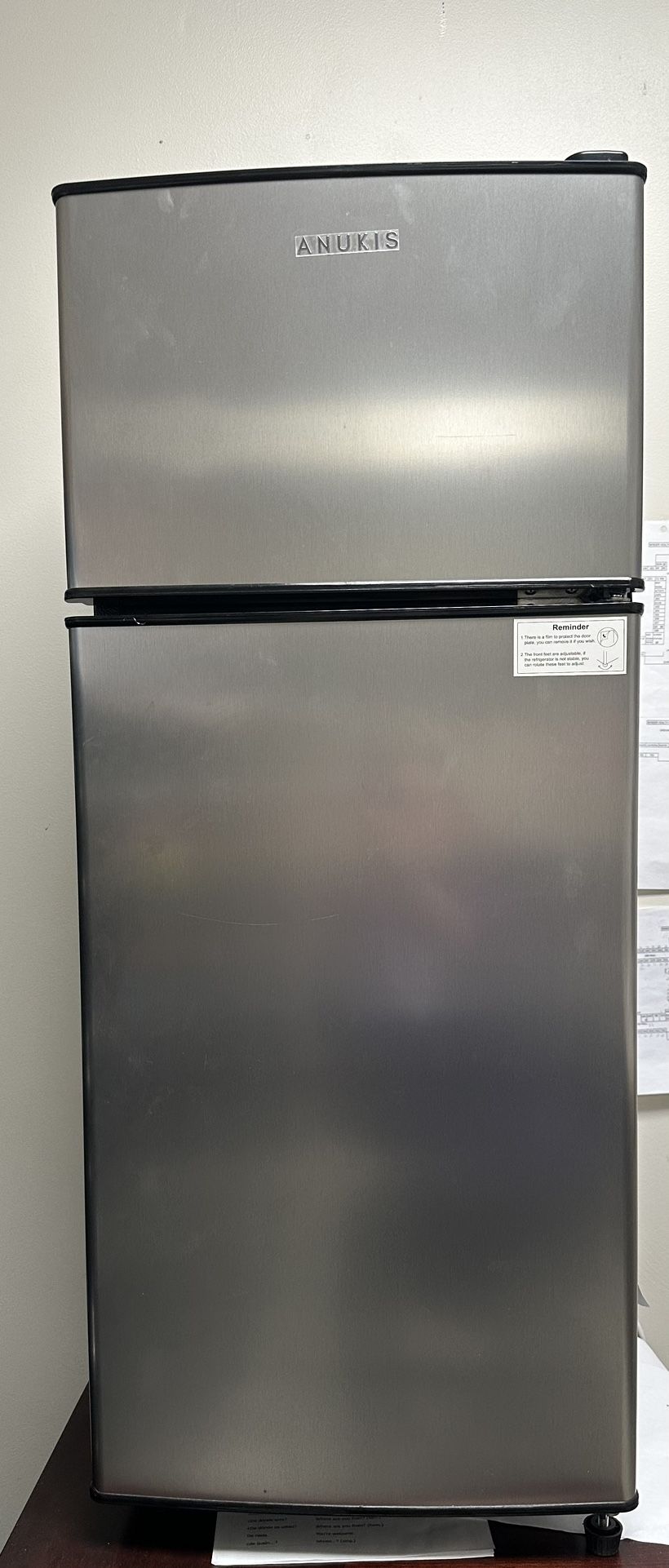 4.0 Cu Ft Mini Fridge With Freezer