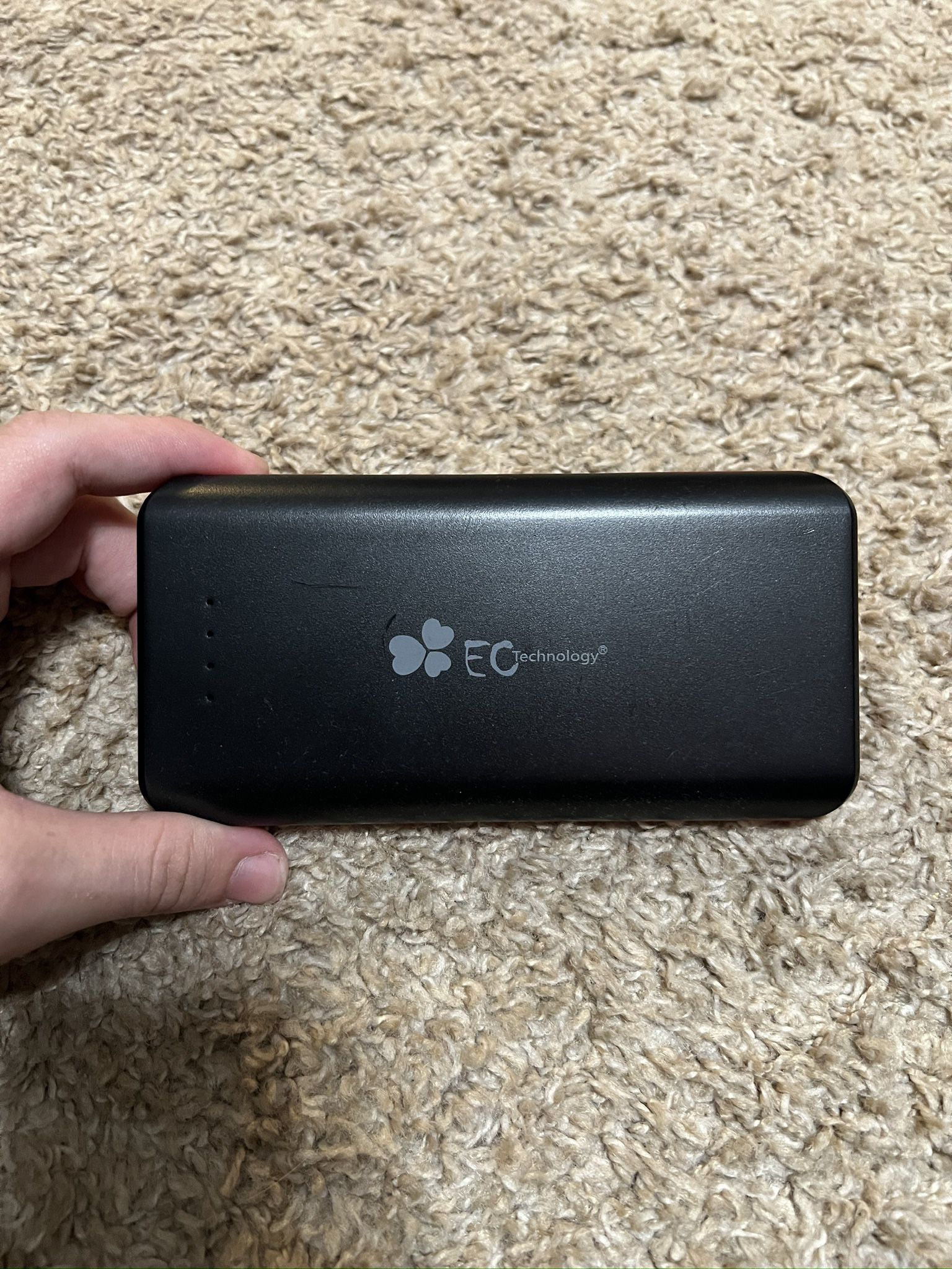 EC Tech Portable Charger - 22400mAh