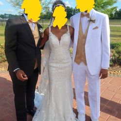 Abby Paris Wedding Dress (Size 6)