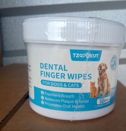 Tzqpokut Dental Finger Wipes for Dogs and Cats.
50 Wipes Per Container.

