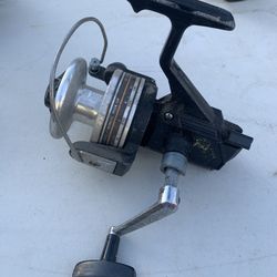 FISHING REEL VINTAGE RYOBI