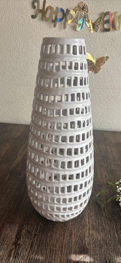Cut-out vase