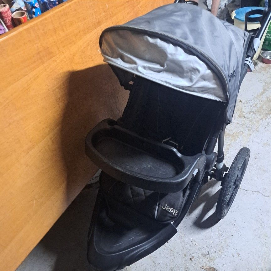 Jeep Classic Jogging Stroller 