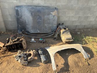 Nissan hardbody parts/ partes de Nissan d21