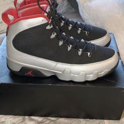 Jordan 9 Retro Johnny Kilroy