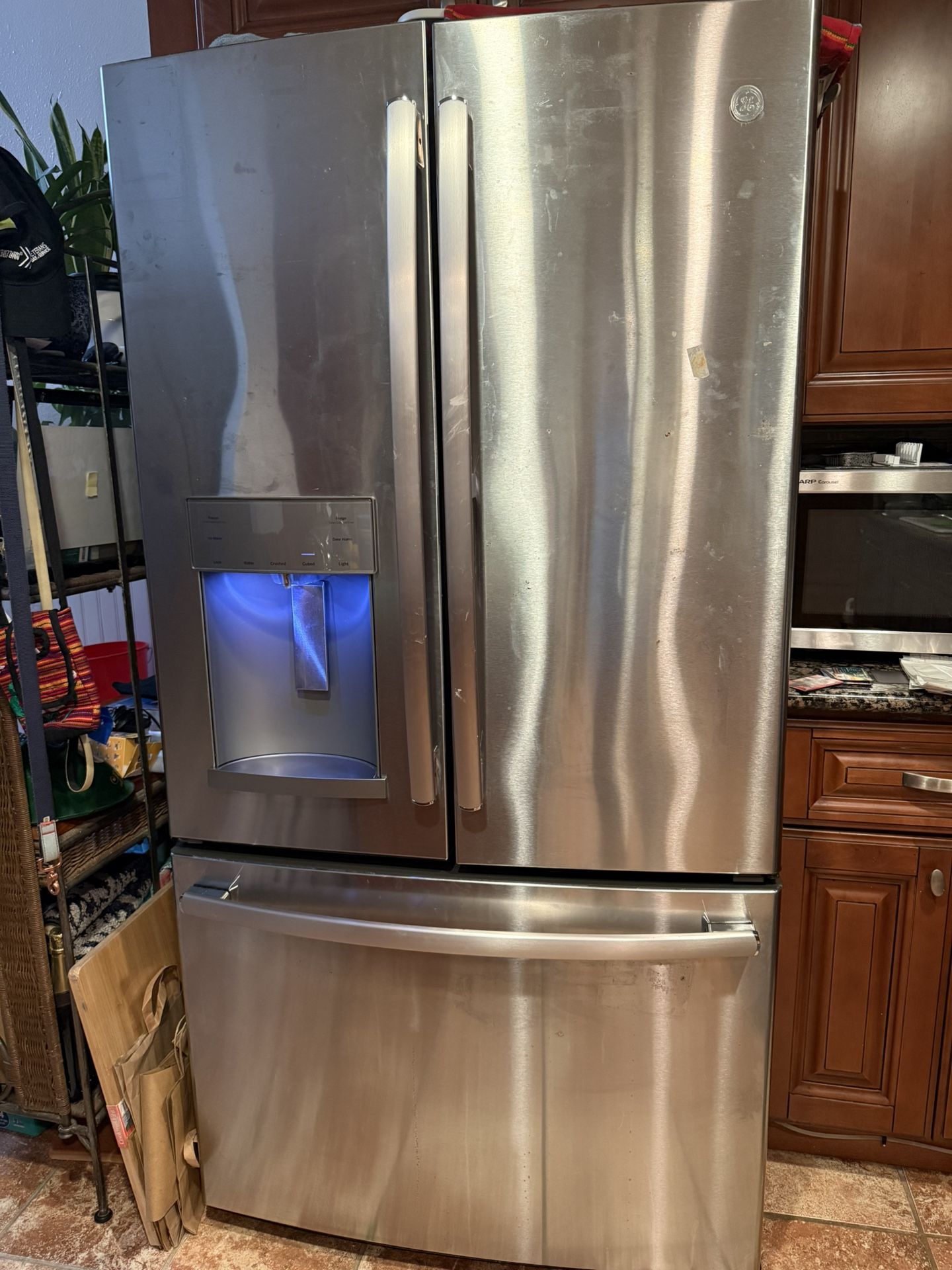 GE Refrigerator