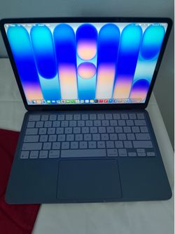 MacBook Neo 256 GB Indigo $525 OBO
