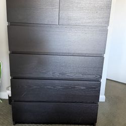 Modern Dark Wood 5-Drawer Dresser